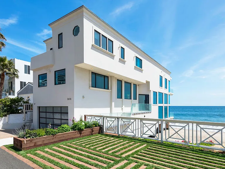 31646 Sea Level Dr — Photo 2