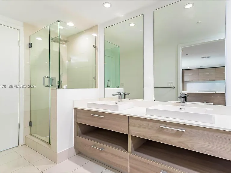 1300 S Miami Ave #1301 — Photo 4