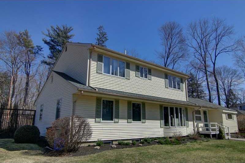 2nd image of 6 Turnbull Ln