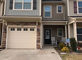 223 Cypress Hill Ln, Holly Springs, NC 27540