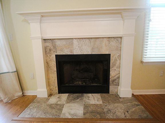 5th image of 45185 Horseshoe Cir #20