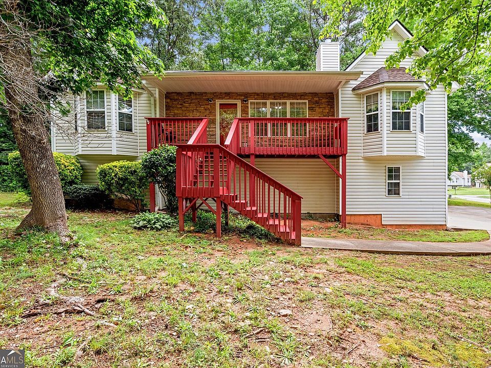 1st image of 14 Wood Cir