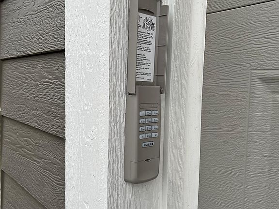 4th image of 16196 Giorgia St