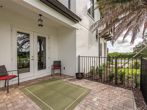 4th image of 8938 Bismarck Palm Dr