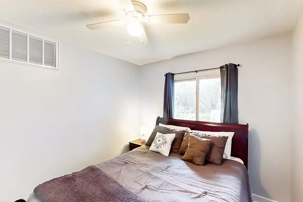 9031 S Pointe Ridge Ln — Photo 3