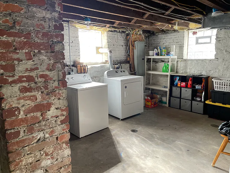 107 Liberty St — Photo 13