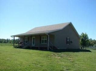 39 Friendship Dr, Elkland, MO 65644
