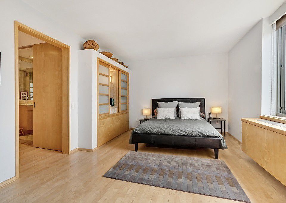 1st image of 250 S End Ave APT 11B