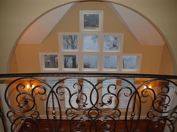 Upscale Million Dollar home for 790k