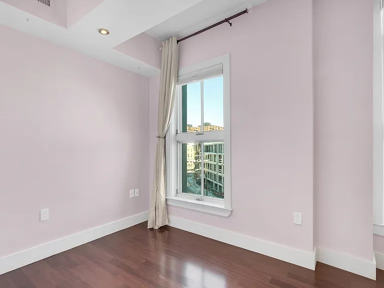 601 Observer Hwy #502 — Photo 9