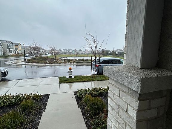 2nd image of 2877 Bathford St