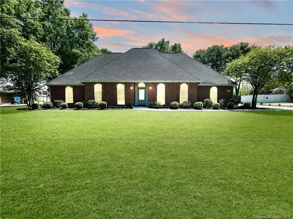1023 S Kade Ln, Lake Charles, LA 70605