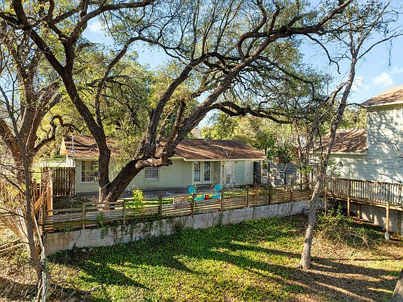 3rd image of 4603 Lennox Dr #1