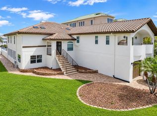 5226 Westshore Dr, New Pt Richey, FL 34652