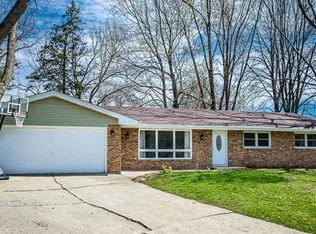 5048 Welsh Ct, Rockford, IL 61107