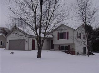 3413 Grey Fox Ln, Allegan, MI 49010