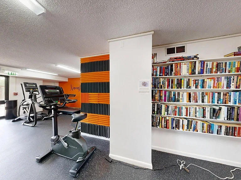 200 N Pickett St #207 — Photo 48