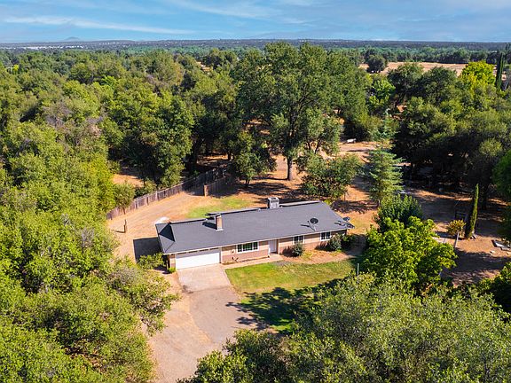 4th image of 19679 Nirvana Rd