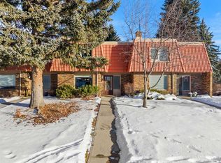 714 W Willow Park Dr SE #17, Calgary, AB T2J0L8