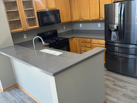 3rd image of 1565 Legacy Pkwy E Unit 1