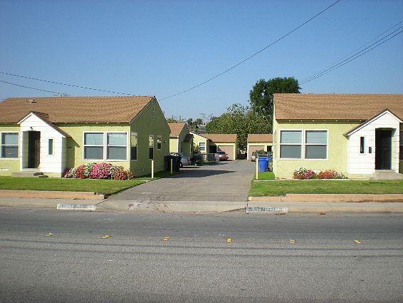 2nd image of 729 W Orange Grove Ave