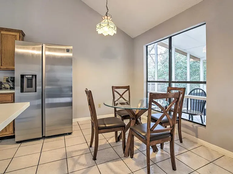 906 Elmwood Trl — Photo 8