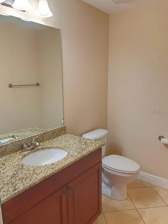 3 bed, 2.5 bath, 1831 sqft, $2,200 — Photo 4