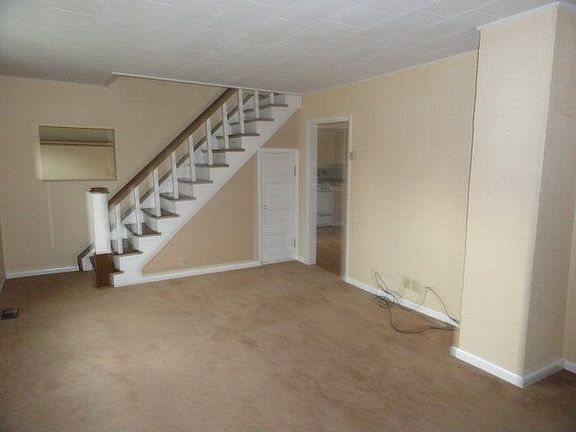 4th image of 111 Tram Ln