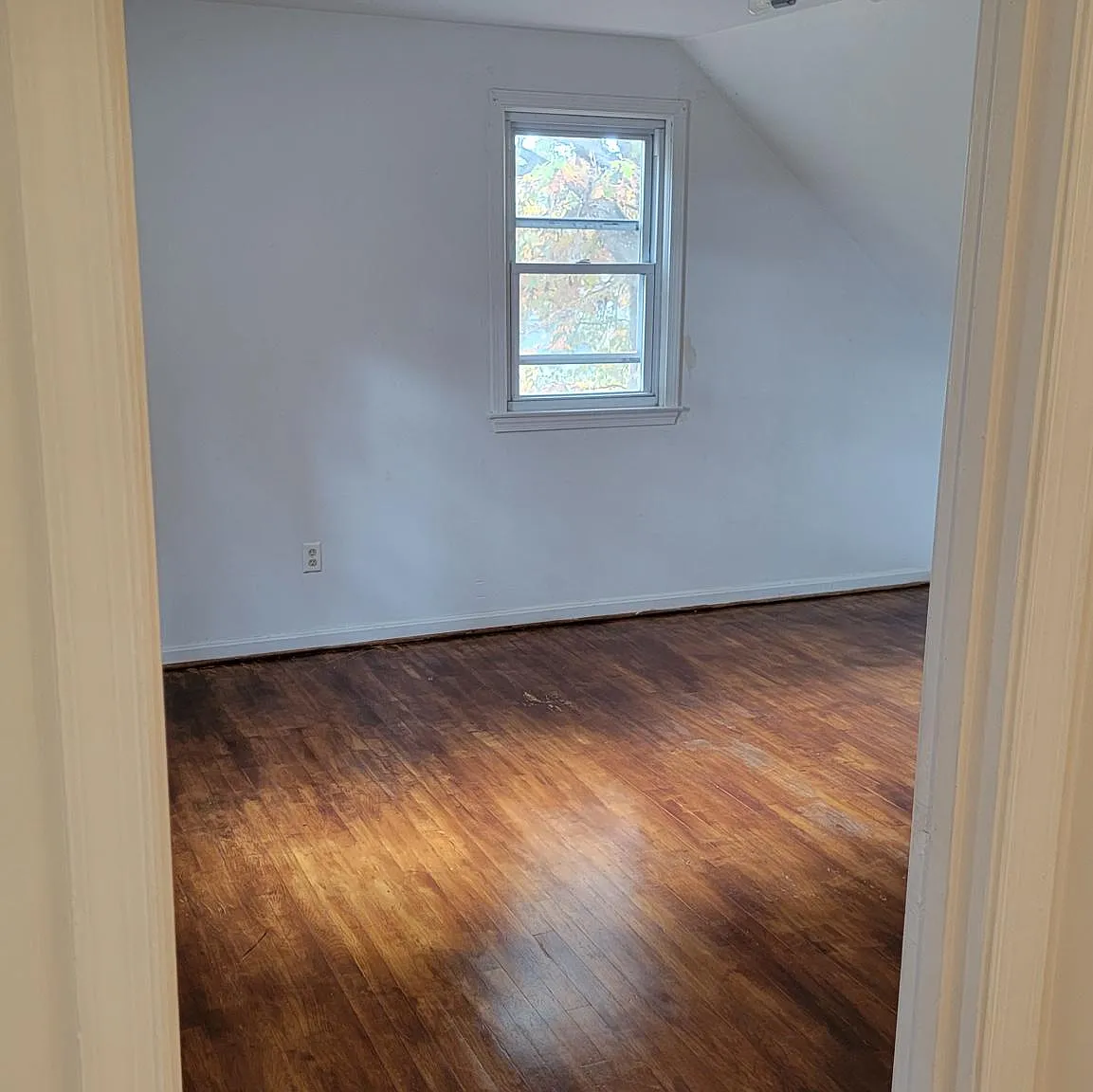 4 bed, 2.5 bath, 2436 sqft, $3,900 — Photo 1