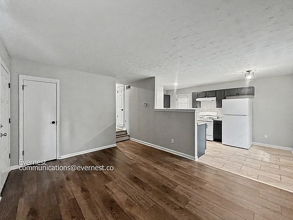 5th image of 4624 Sunnybrook St