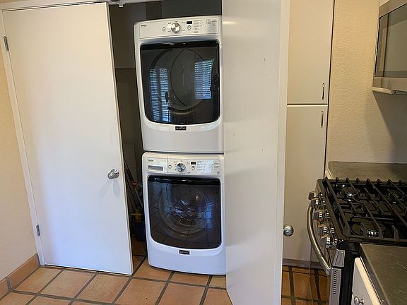 3rd image of 21675 E Cliff Dr #4