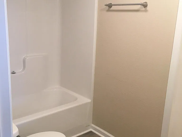 110 Wesley Rd — Photo 14