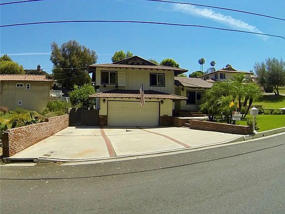 2nd image of 12336 Ocaso Ave