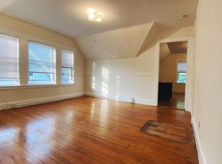 57 Mount Vernon St FLOOR 3, Malden, MA 02148