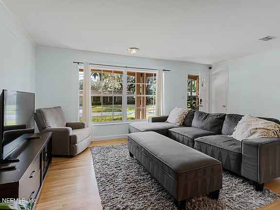 5th image of 5433 WHITNEY Street