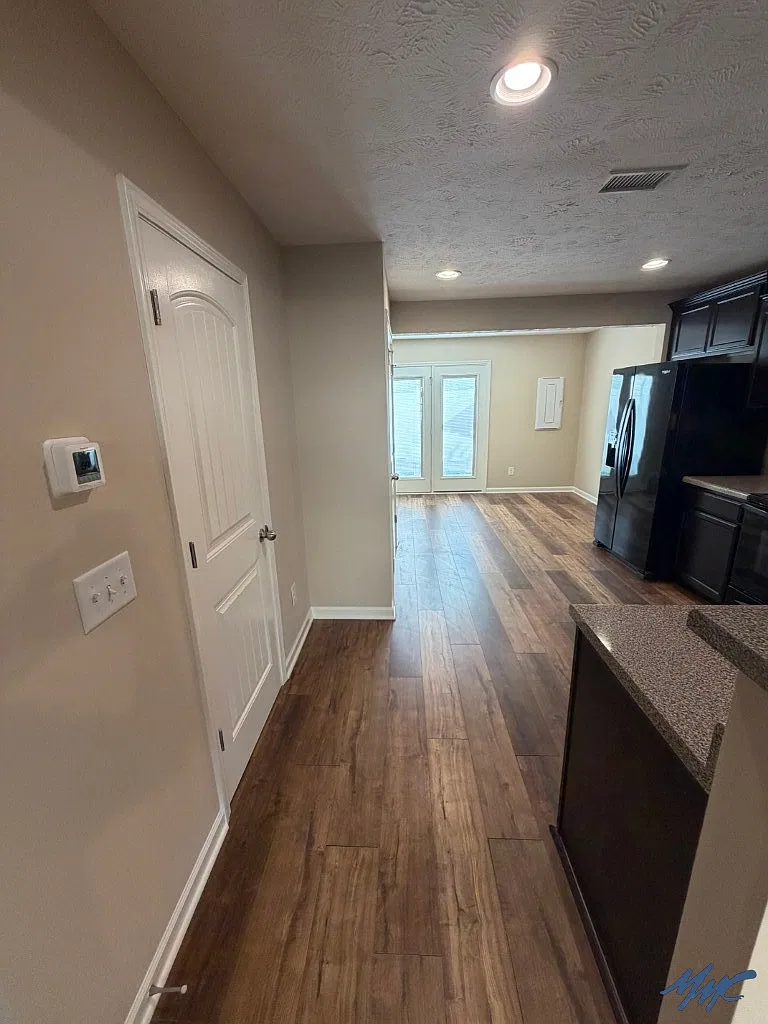 2 bed, 2.5 bath, 1182 sqft, $1,495 — Photo 3