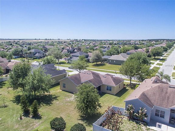 2nd image of 4425 Powderhorn Place Dr