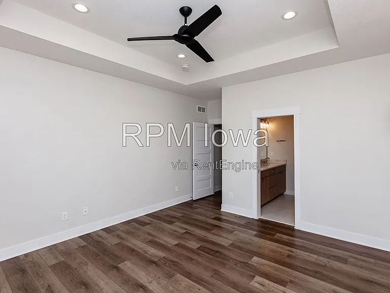5901 NE Sherman Dr — Photo 12