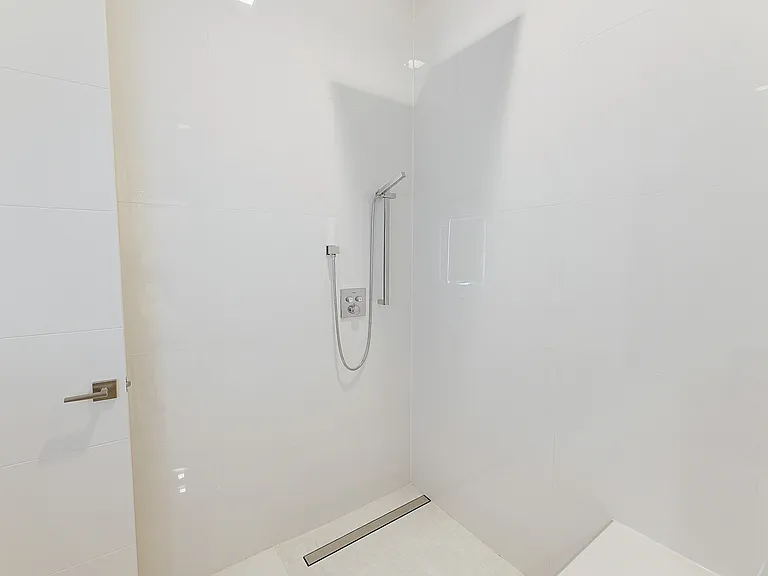 400 S Old Woodward Ave #303 — Photo 23