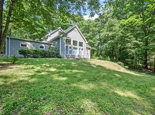 15 N Mark Dr, Oxford, CT 06478