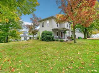 421 High St, Doylestown, OH 44230