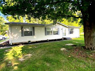 216 Lazy River Rd, Cloverdale, IN 46120