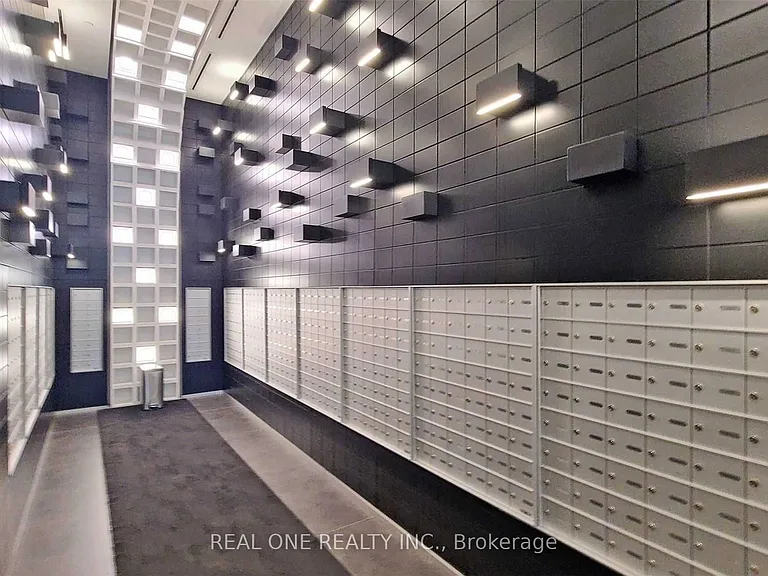 195 Redpath Ave #2709 — Photo 4