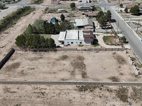 4th image of 11740 Flor Del Rio St