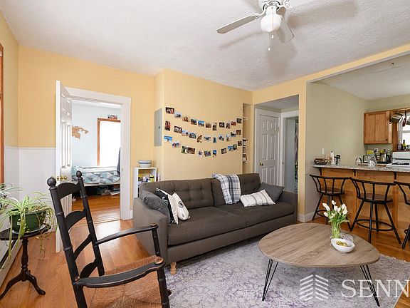 3rd image of 28 Bristol St #3