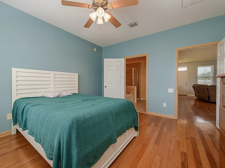 3097 Merchants Row Blvd — Photo 8