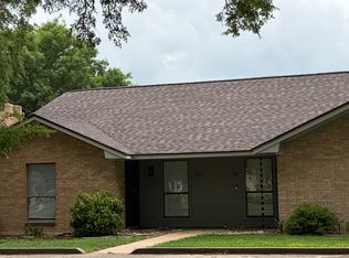 703 Royal St, Salado, TX 76571