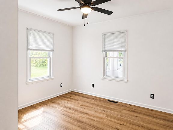 4th image of 5702 Mulberry Ave