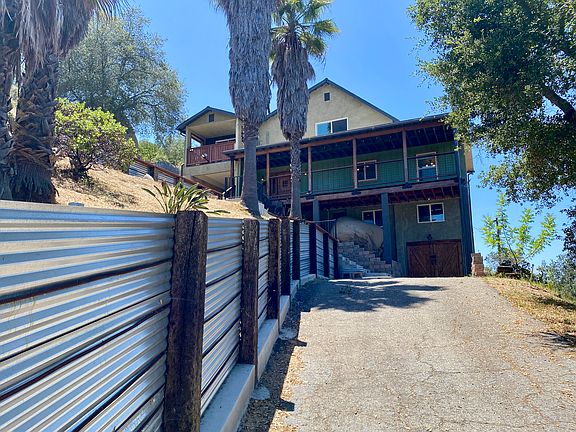2nd image of 2761 Joan Ln