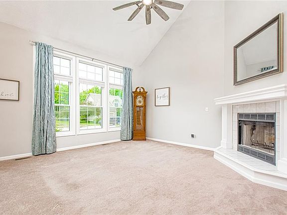 3rd image of 5915 NE Turquoise Dr